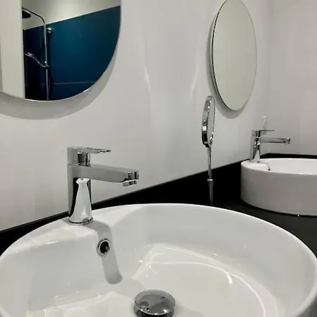 Paquerette Avec Villa
