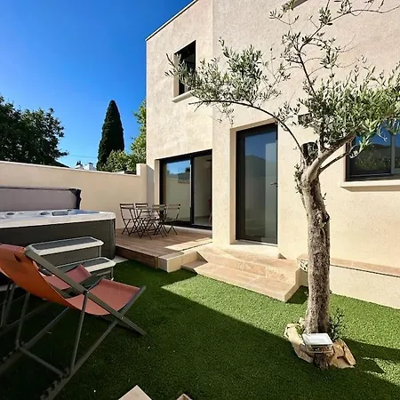 Paquerette Avec * Nimes